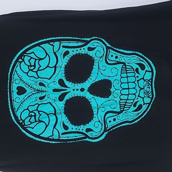 Hot topic sugarskull tank - Picture 3 of 3